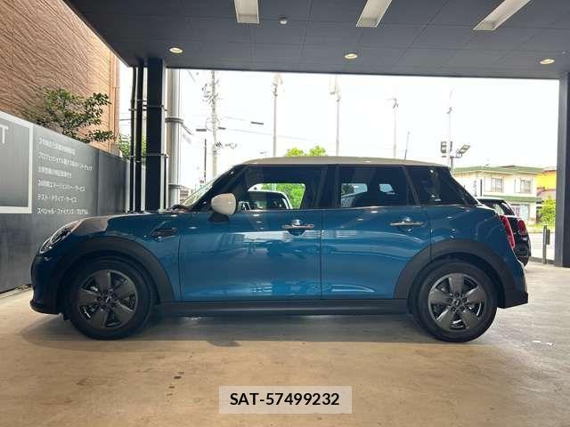 Bmw MINI 2021-11 7787034-14