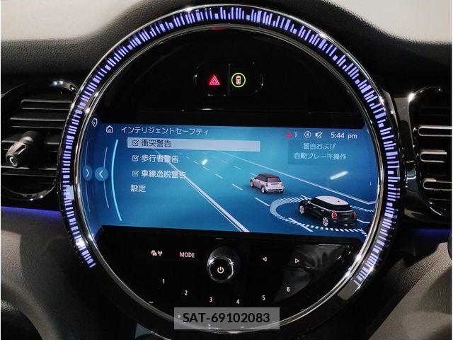 Bmw MINI 2023-06 7877782-11