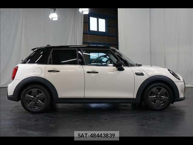 Bmw MINI 2021-11 7902966-15