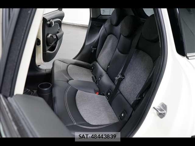 Bmw MINI 2021-11 7902966-17