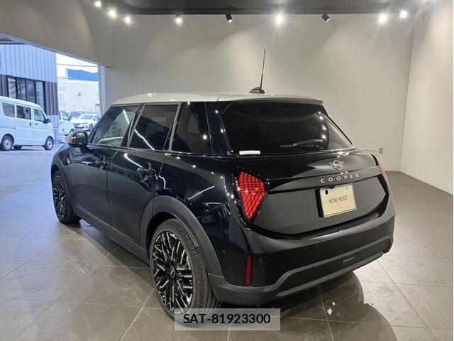 Bmw MINI 2024-11 7962625-13
