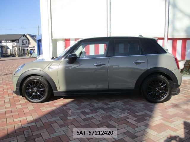 Bmw MINI 2019-04 8036778-2