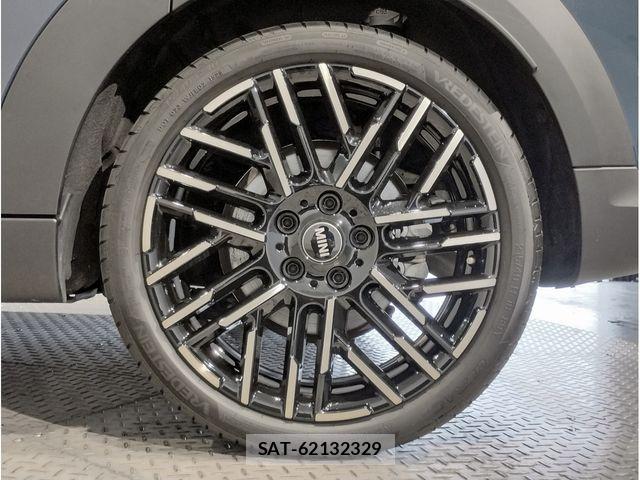 Bmw MINI 2025-09 8074593-8