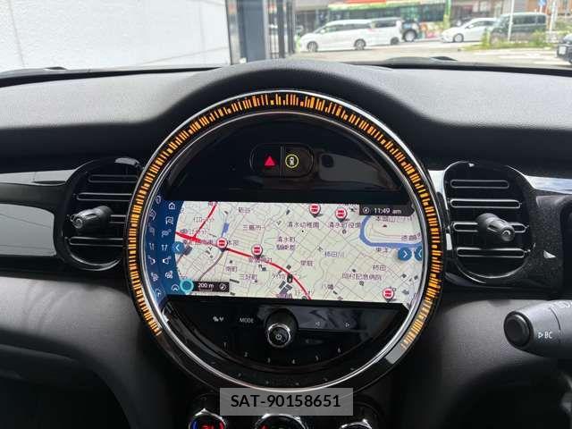 Bmw MINI 2021-12 8074595-17