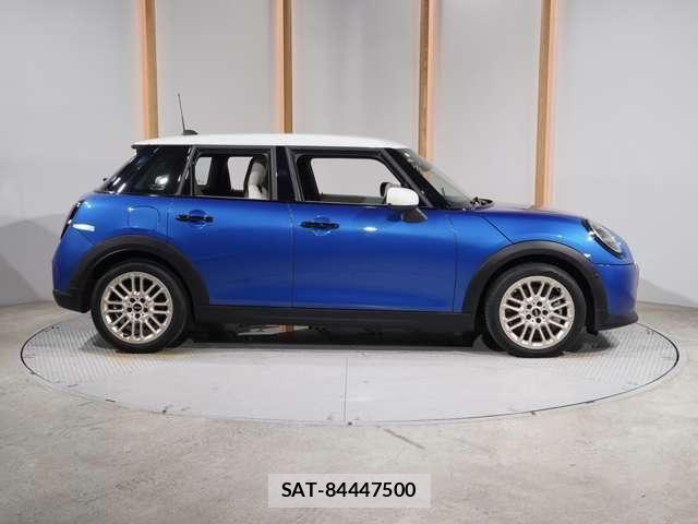 Bmw MINI 2024-12 8074594-20