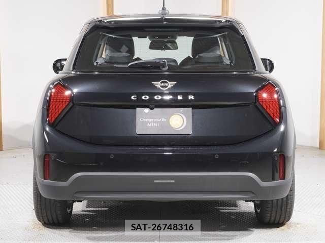 Bmw MINI 2025-06 8074592-8