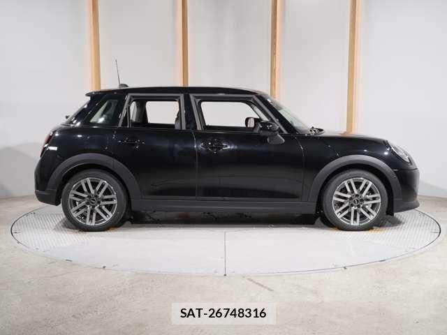 Bmw MINI 2025-06 8074592-21