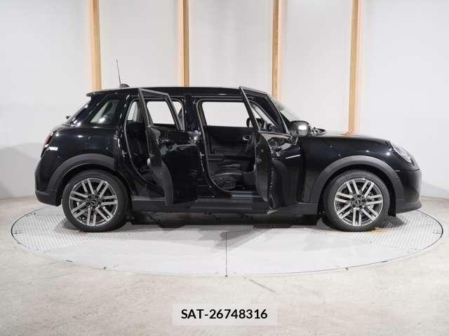Bmw MINI 2025-06 8074592-22