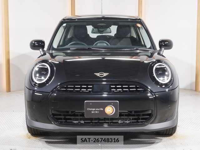 Bmw MINI 2025-06 8074592-7