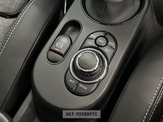 Bmw MINI 2023-10 8100449-15