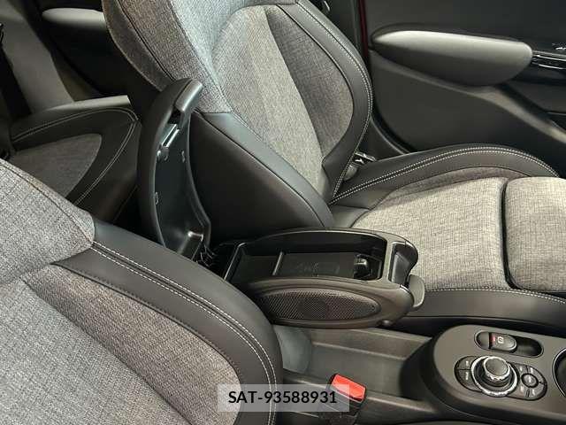 Bmw MINI 2023-10 8100449-17