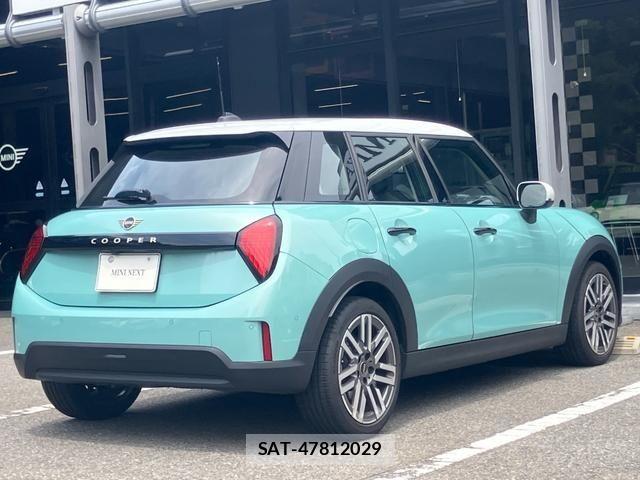 Bmw MINI 2025-11 8100447-2