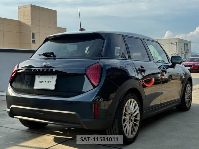 Bmw MINI 2025-11 8100445-2