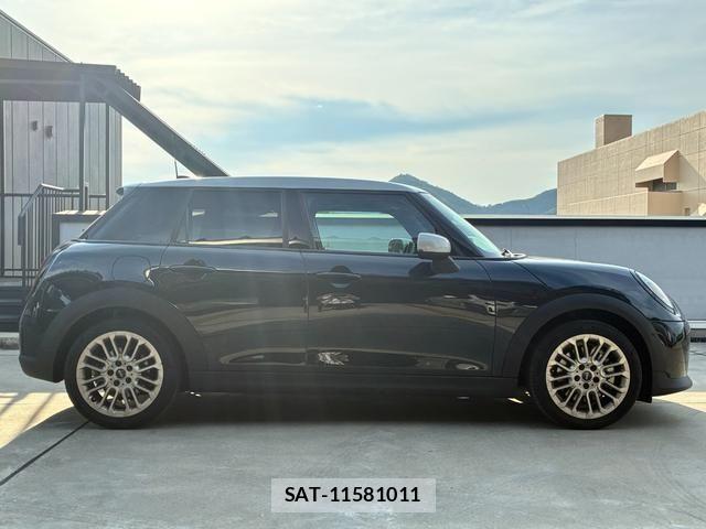 Bmw MINI 2025-11 8100445-6