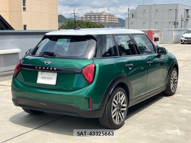 Bmw MINI 2025-11 8100446-2