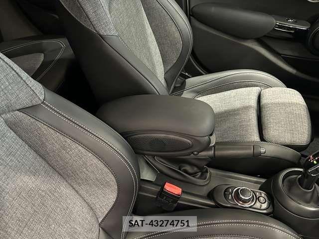 Bmw MINI 2022-04 8131237-16