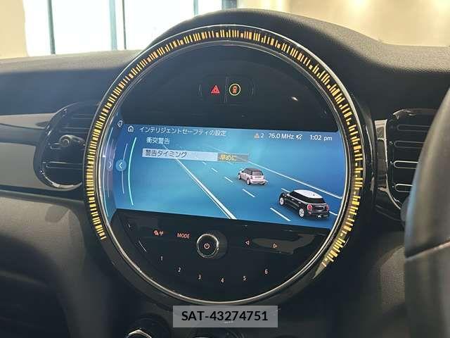 Bmw MINI 2022-04 8131237-8
