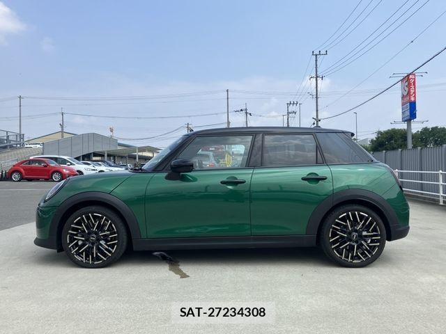Bmw MINI 2025-06 8146167-4