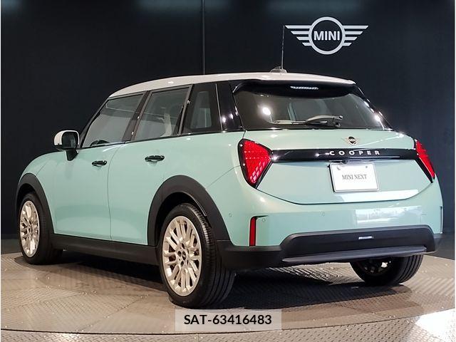 Bmw MINI 2024-10 8158815-6
