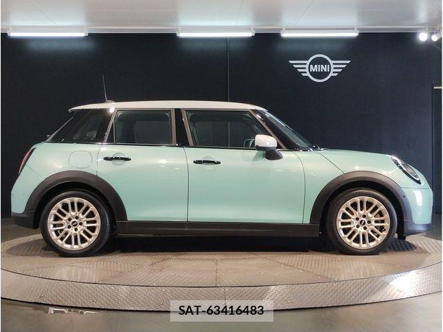 Bmw MINI 2024-10 8158815-7