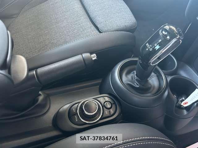 Bmw MINI 2022-06 8208729-14