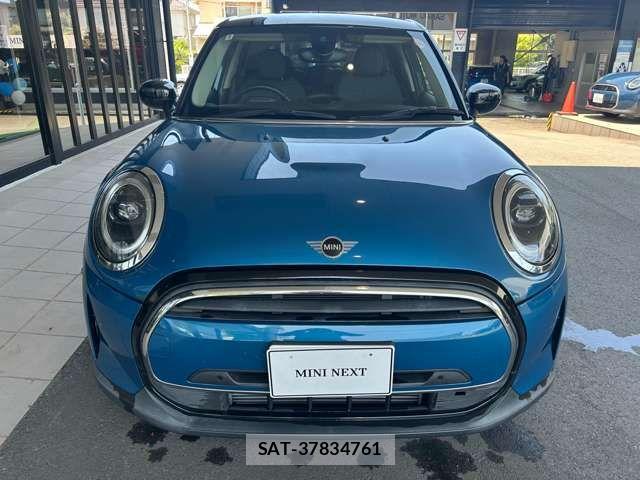 Bmw MINI 2022-06 8208729-1