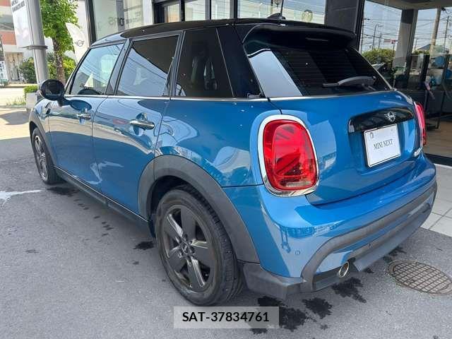 Bmw MINI 2022-06 8208729-4