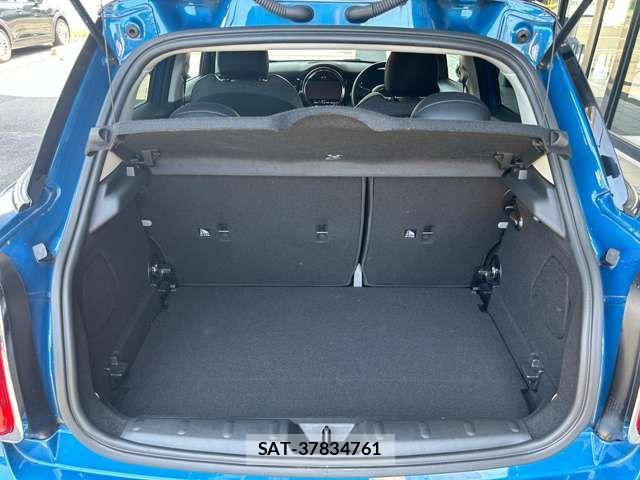 Bmw MINI 2022-06 8208729-8