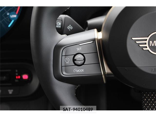 Bmw MINI 2025-06 8208728-10