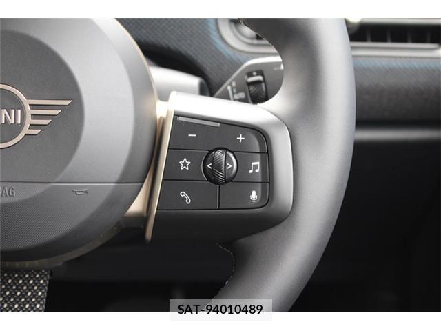 Bmw MINI 2025-06 8208728-11