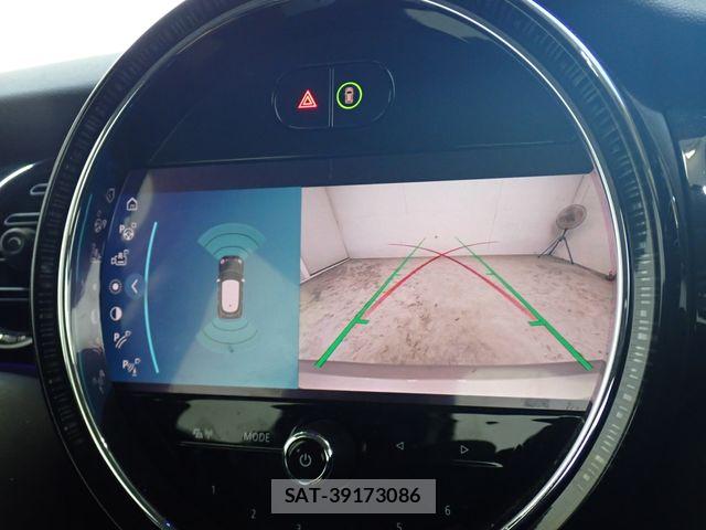 Bmw MINI 2021-12 8208725-16