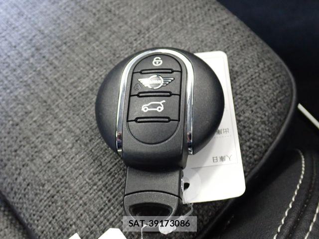 Bmw MINI 2021-12 8208725-28