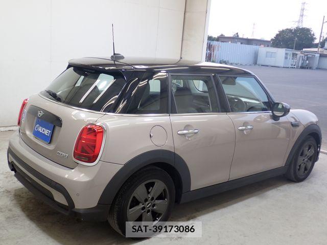 Bmw MINI 2021-12 8208725-7