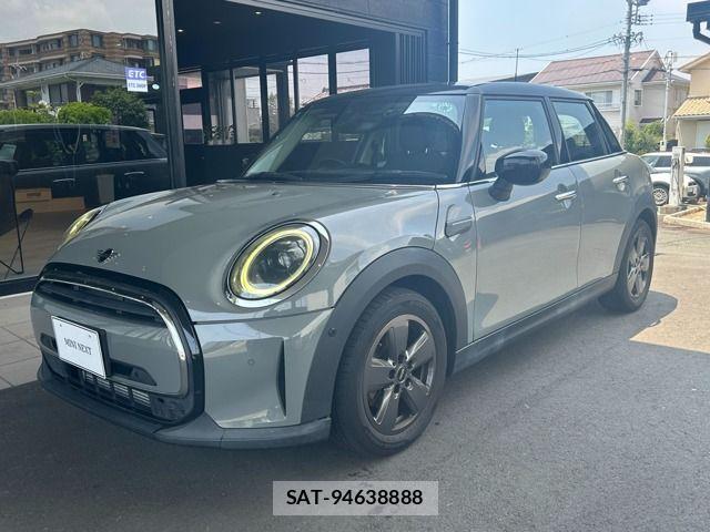 Bmw MINI 2022-04 8208730-0