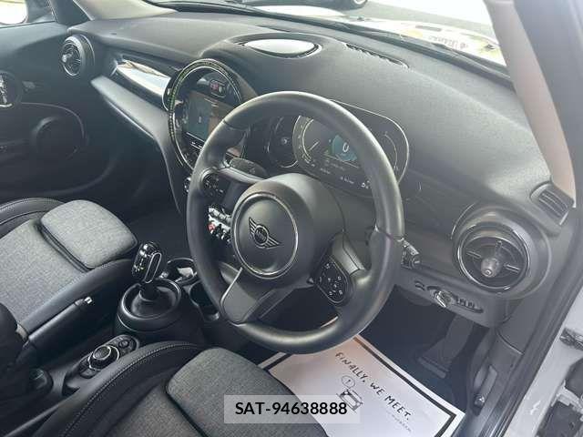Bmw MINI 2022-04 8208730-12