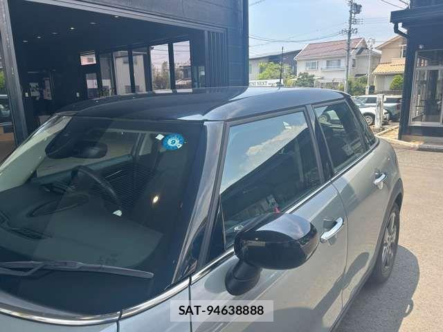Bmw MINI 2022-04 8208730-4
