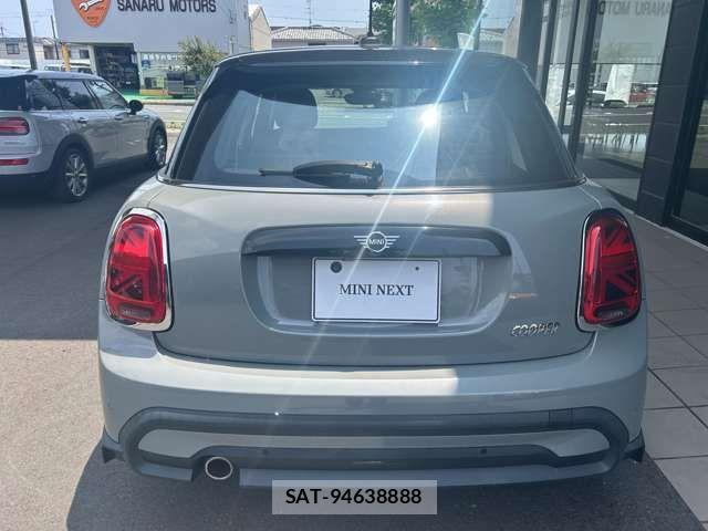 Bmw MINI 2022-04 8208730-7