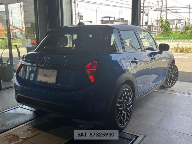 Bmw MINI 2025-11 8208726-2