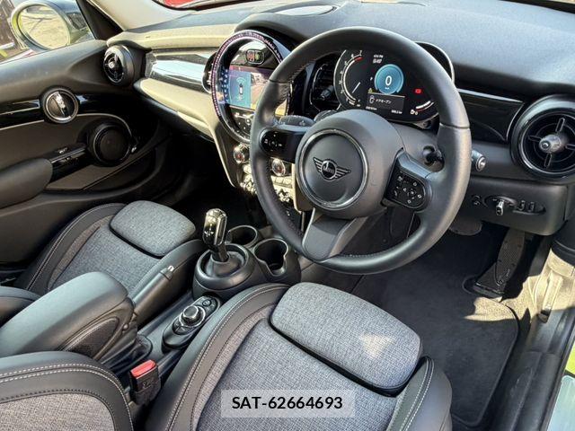 Bmw MINI 2023-06 8315449-15