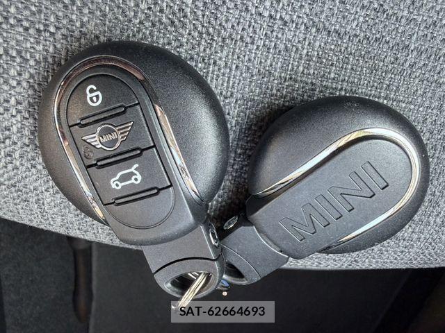 Bmw MINI 2023-06 8315449-19