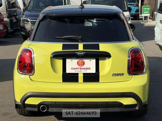 Bmw MINI 2023-06 8315449-22