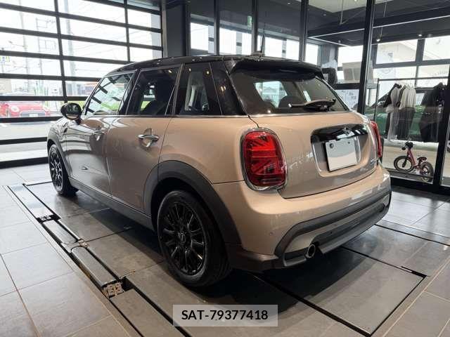 Bmw MINI 2023-06 8354952-4