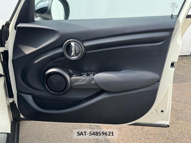 Bmw MINI 2019-06 8367008-25