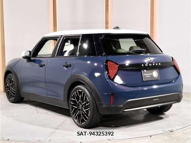 Bmw MINI 2025-06 8457904-1