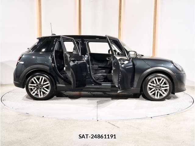 Bmw MINI 2025-08 8457903-22