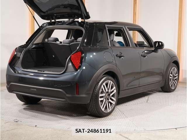 Bmw MINI 2025-08 8457903-27