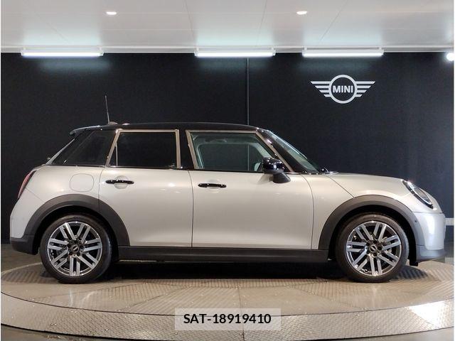 Bmw MINI 2024-12 8627713-6