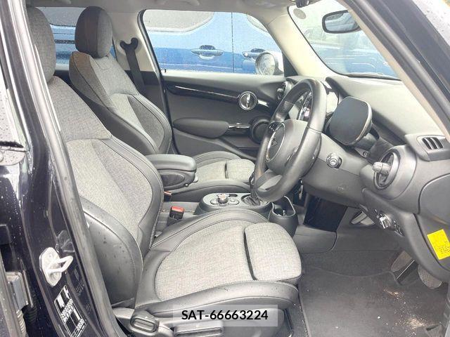 Bmw MINI 2021-08 8666515-7