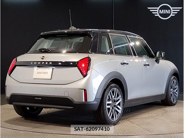 Bmw MINI 2025-06 8660247-2