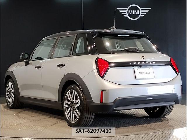 Bmw MINI 2025-06 8660247-6